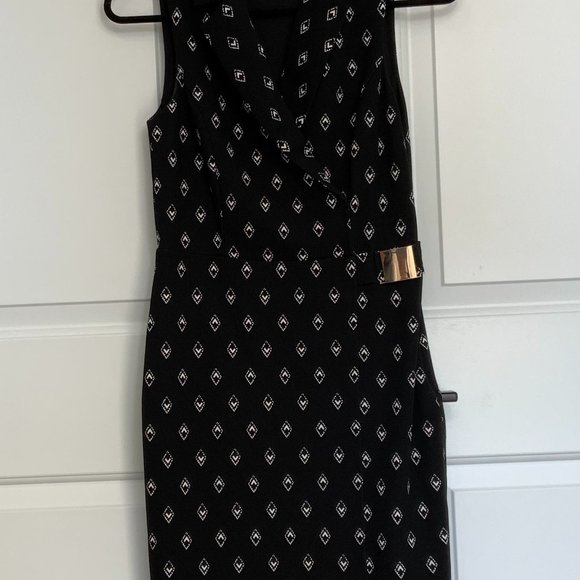 Le Chateau Patterned Knee Length Dress - Picture 2 of 7